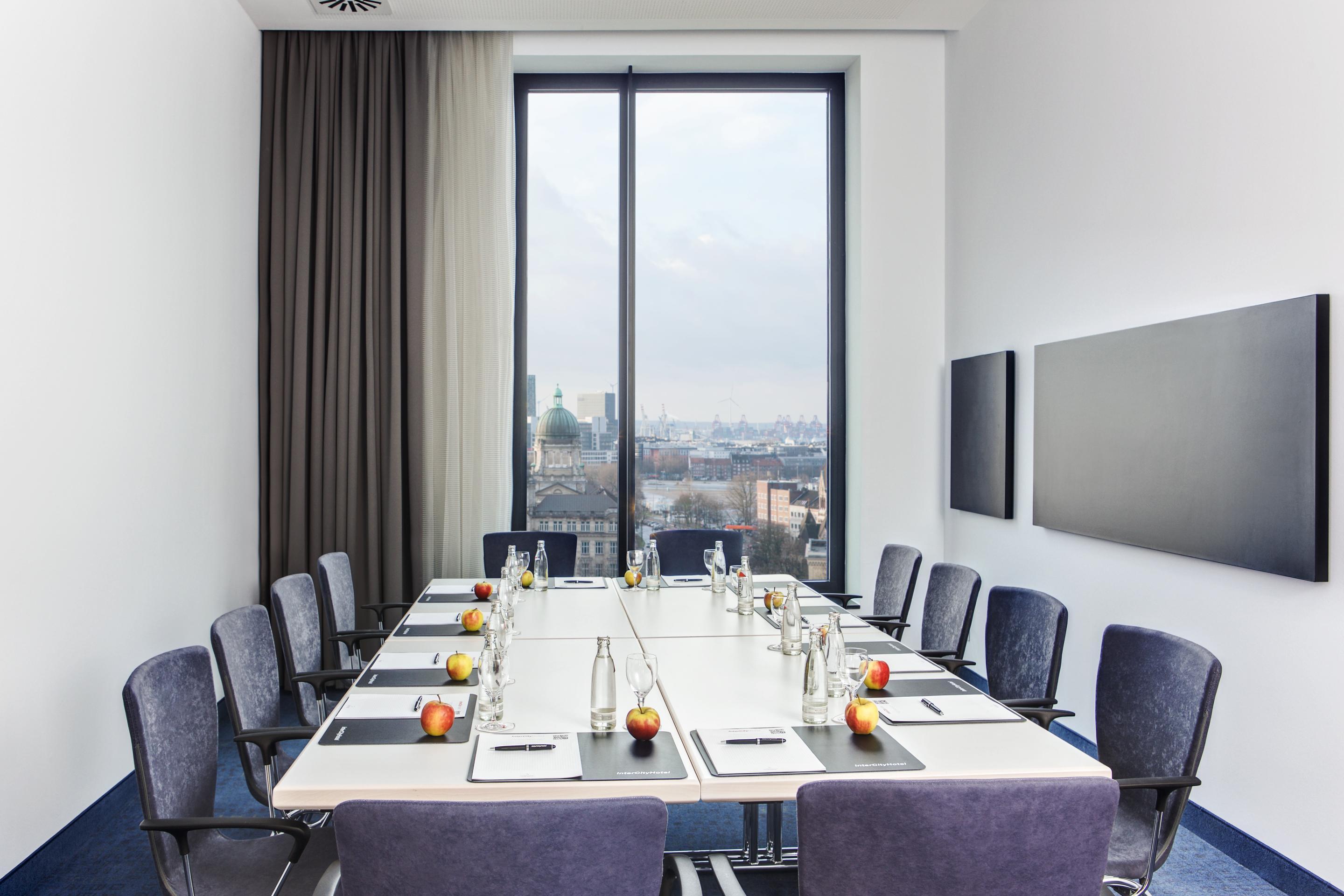 Intercityhotel Hamburg Dammtor-Messe Екстер'єр фото