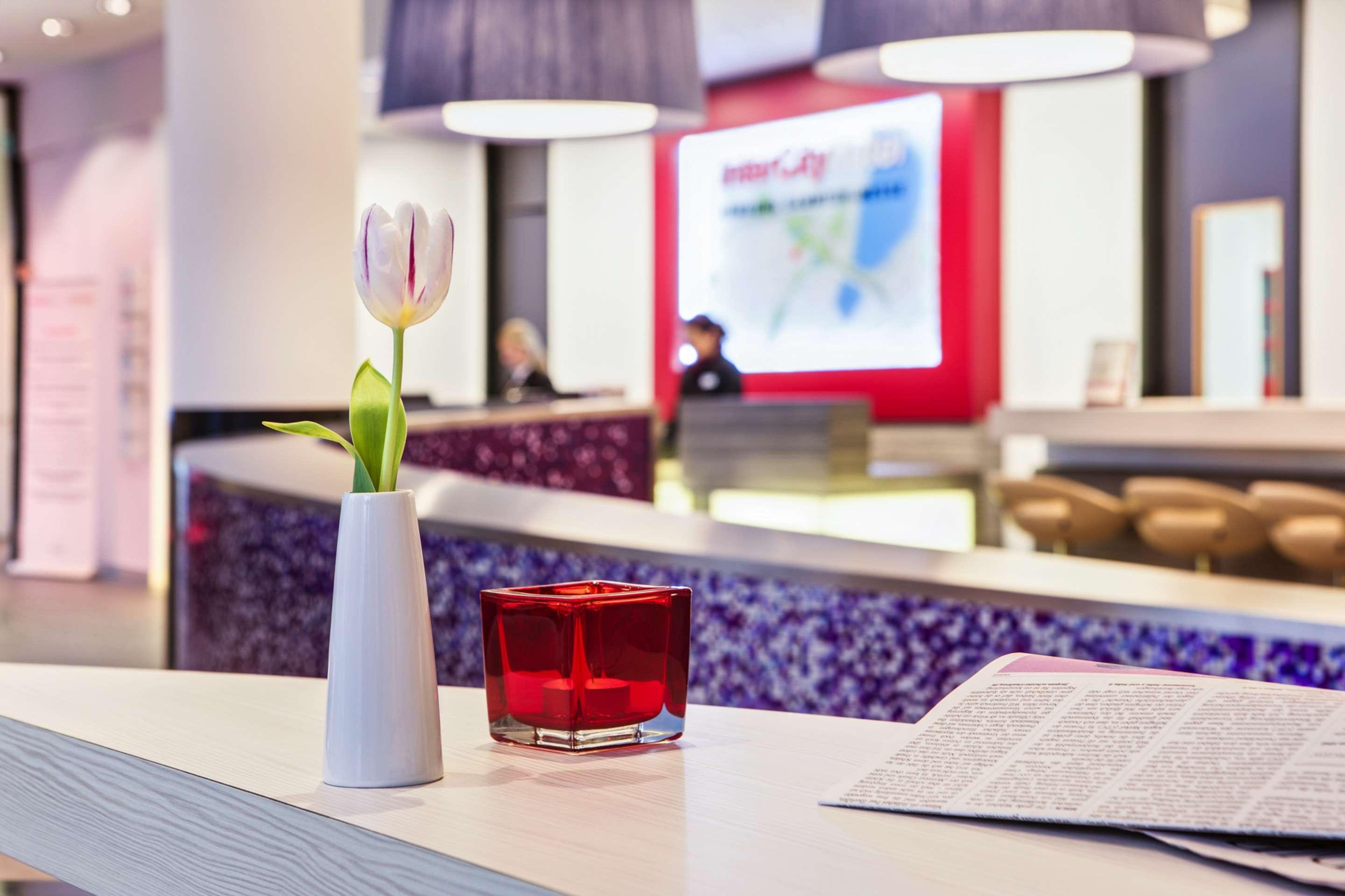 Intercityhotel Hamburg Dammtor-Messe Екстер'єр фото