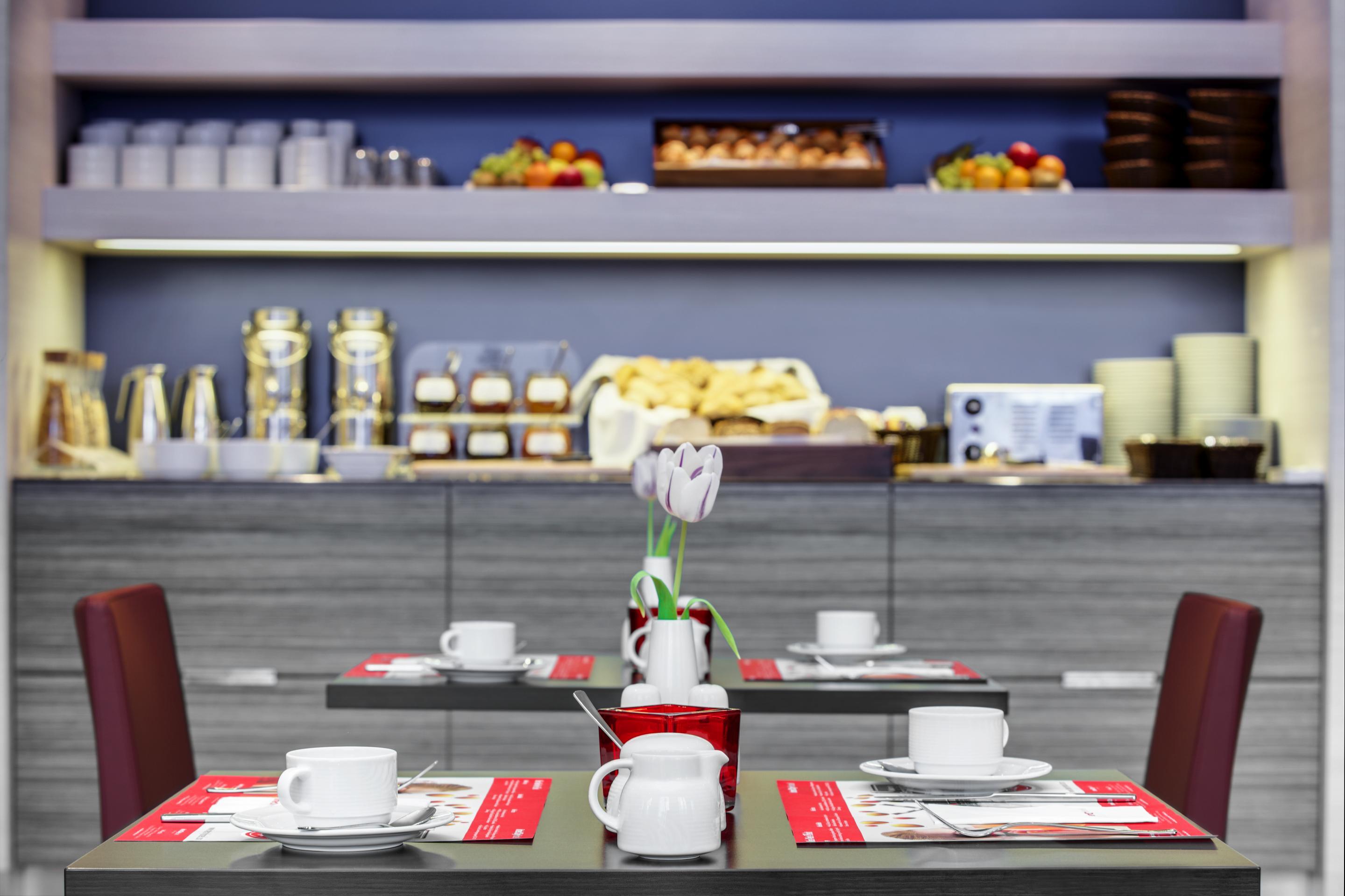 Intercityhotel Hamburg Dammtor-Messe Екстер'єр фото