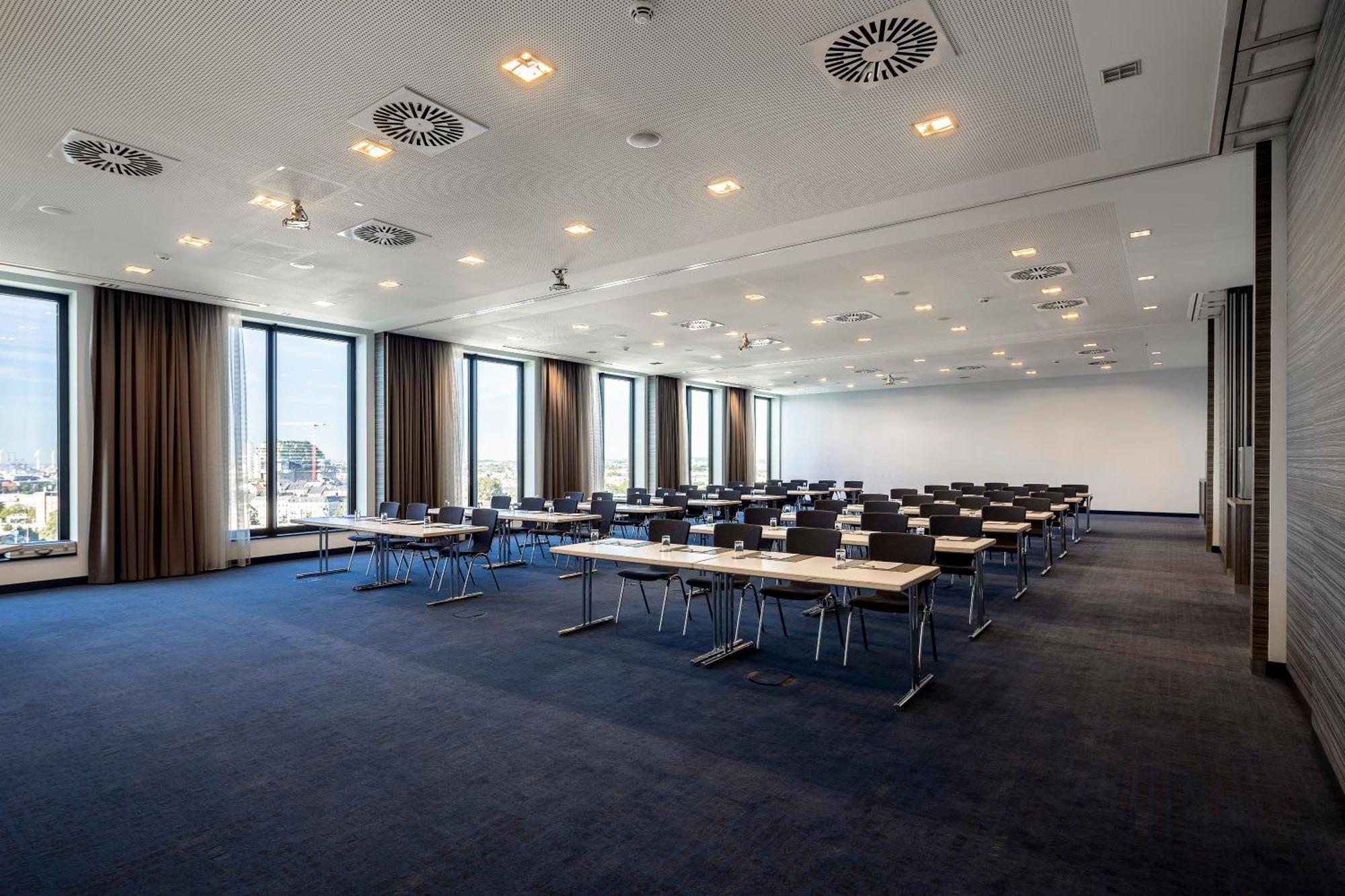 Intercityhotel Hamburg Dammtor-Messe Екстер'єр фото