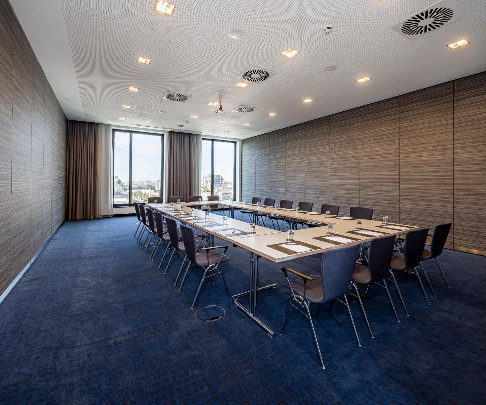 Intercityhotel Hamburg Dammtor-Messe Екстер'єр фото