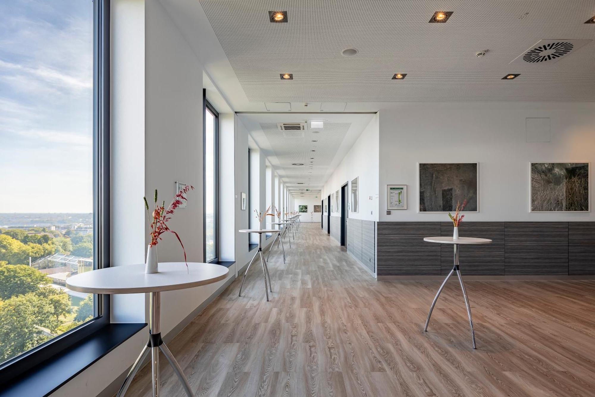 Intercityhotel Hamburg Dammtor-Messe Екстер'єр фото