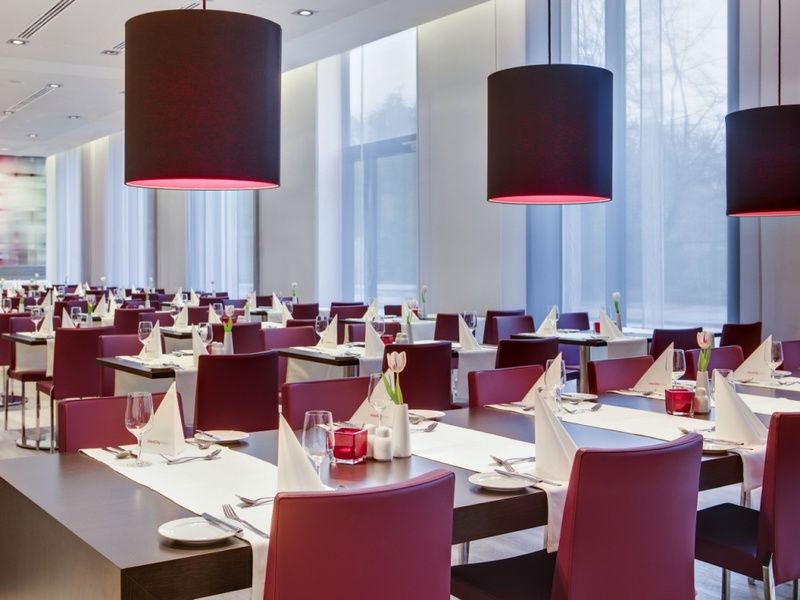 Intercityhotel Hamburg Dammtor-Messe Екстер'єр фото